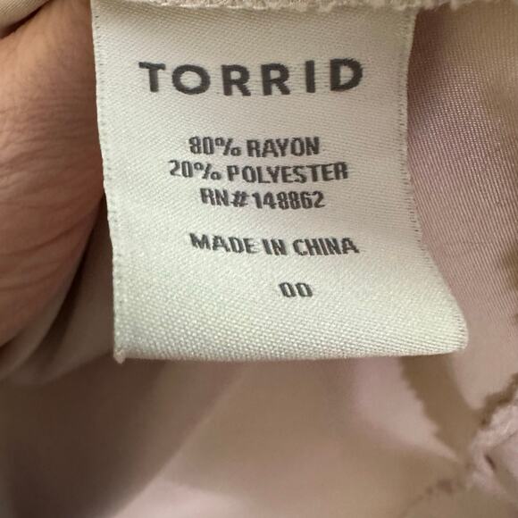 Torrid Anorak Jacket Beige Cinched Tie Waist Thigh Length Sz 00 M/L - Picture 6 of 7